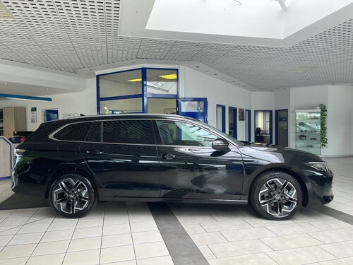 VW Passat Variant 1.5 eTSI-DSG Elegance,IQ,Navi Pro